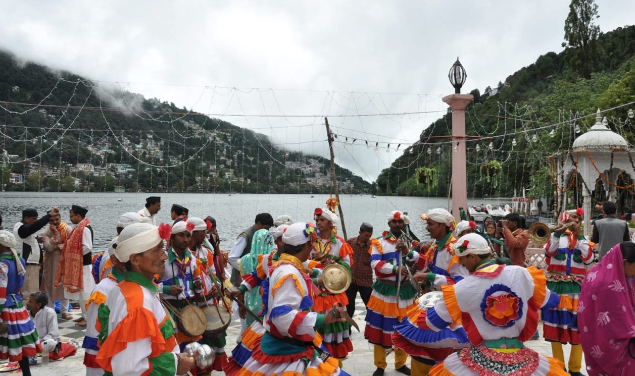 कुमाऊं में सांस्कृतिक लोक उत्सव है होली